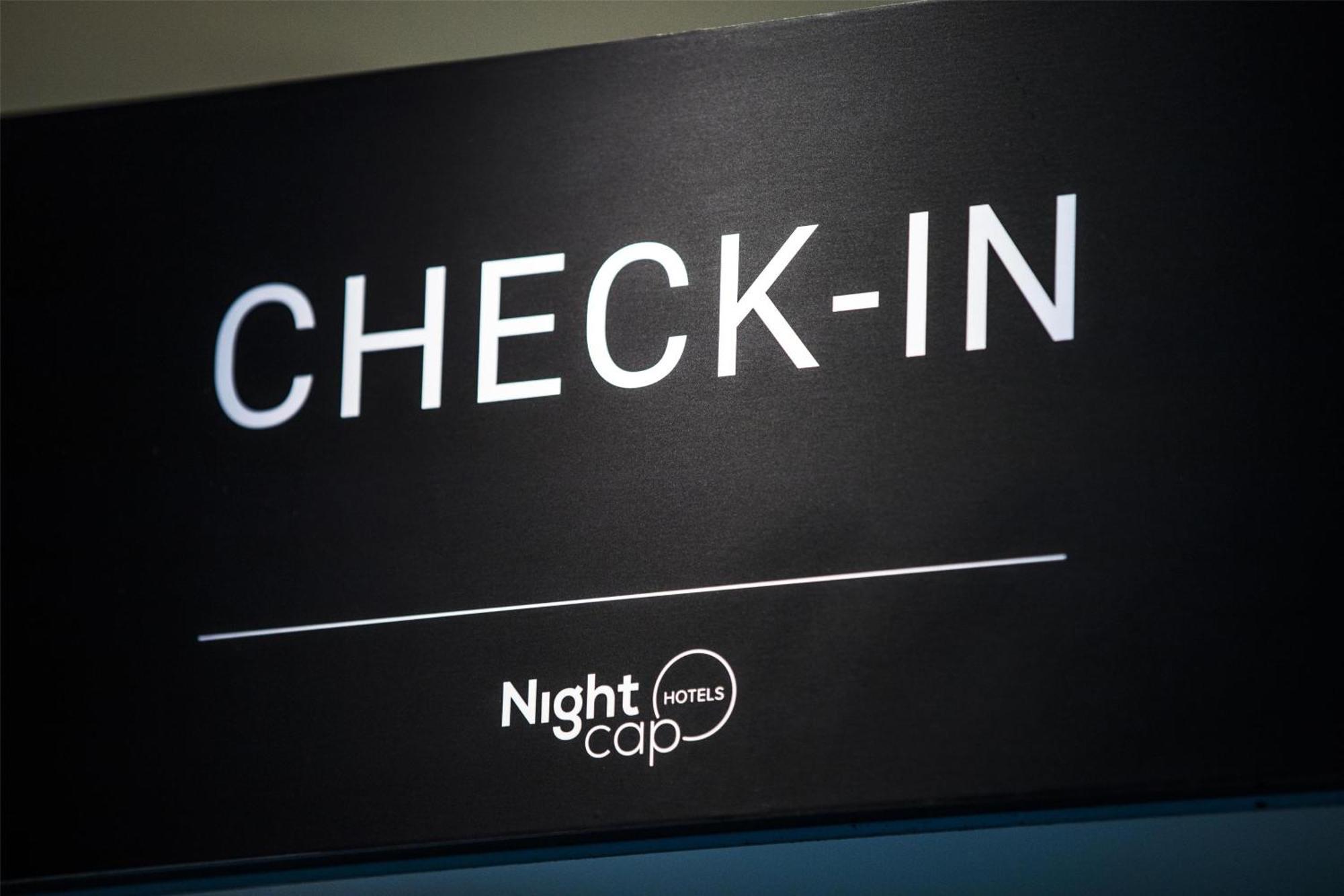 Nightcap At Chester Hill Hotel Банкстаун Экстерьер фото